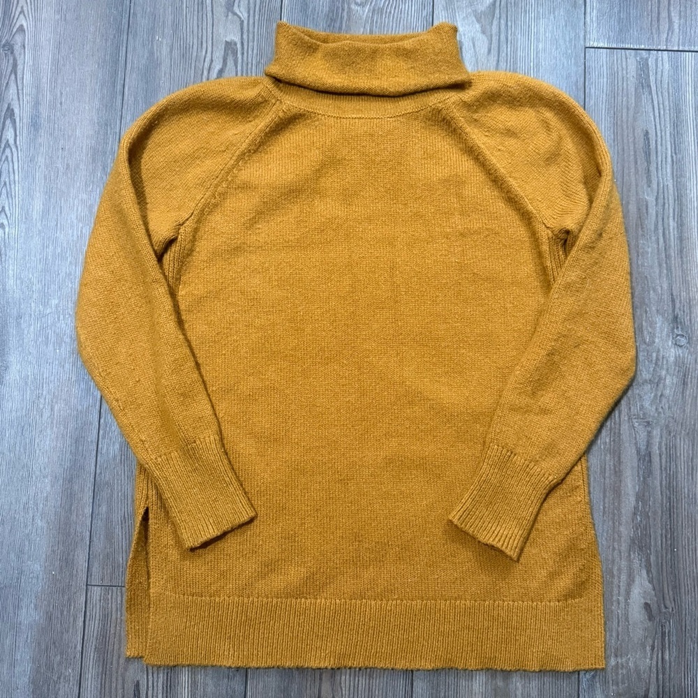 Ann Taylor Mustard Yellow Turtleneck Sweater Longline Soft Knit Size S